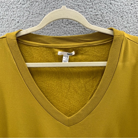 Amuse Society Mustard Yellow Cropped Top Sweater Size M Puff Long Sleeve V-Neck - Picture 7 of 9